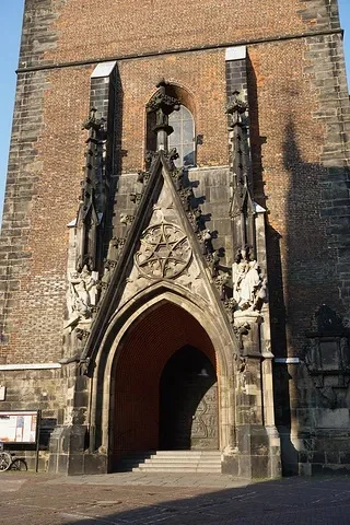 净化斯坦索姆入口-格但斯克城门历史修复