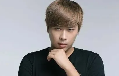 卢本伟以前在哪个战队-卢本伟战队生涯传奇