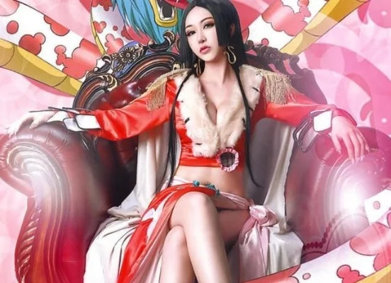 天哪我穿成了女帝新皮肤-女帝新皮肤惊艳绝美