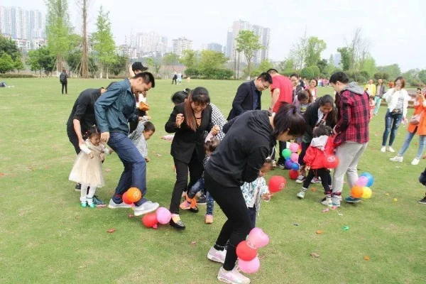 和小孩子玩什么游戏-亲子游戏需选对