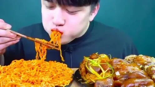 吃东西视频大全-美食视频受欢迎