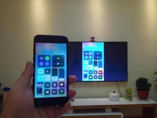 手机投屏太麻烦？3种零成本方案秒变家庭影院